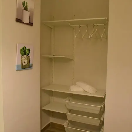 Апартаменты Galvez Flat, Principal Railway Station